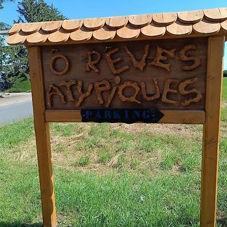 Roulotte O Reves Atypiques Hotel Bouce  Bagian luar foto